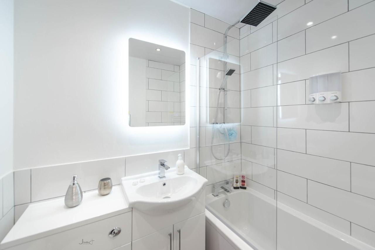 Liverpool Harrow Road Sleeps 6- Infinity Apartment Eksteriør billede